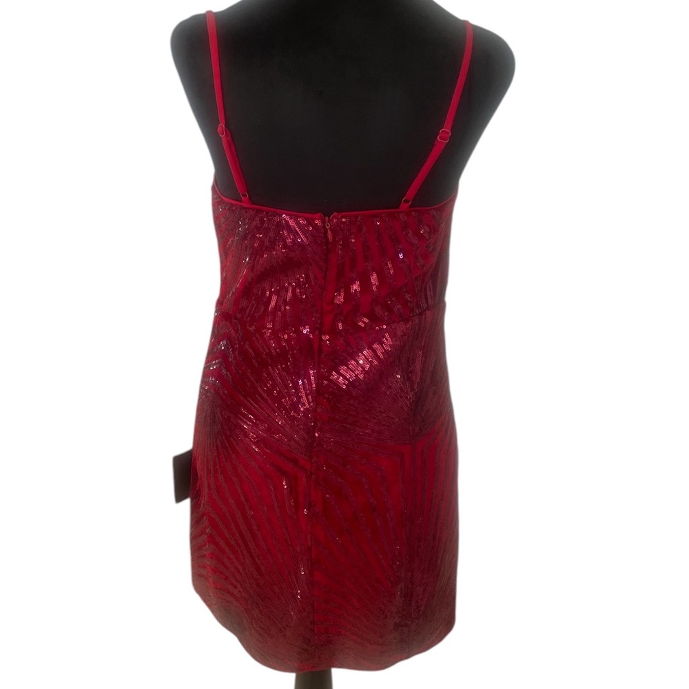 Lulus Sparkling Passion Wine Red Sequin Velvet Mini Bodycon Dress,
Medium,NWT - Picture 5 of 10